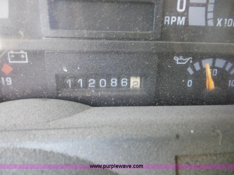 image for item BZ9664 1999 Chevrolet C7500 dump truck