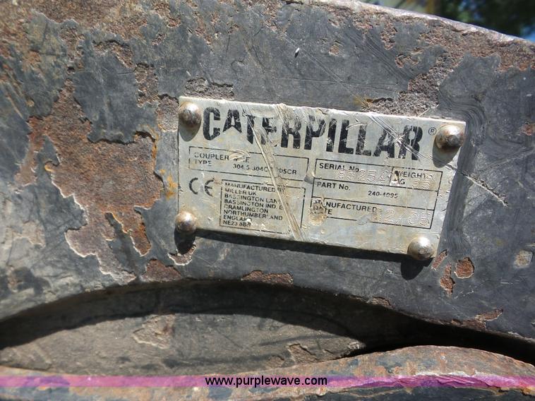 image for item BZ9665 2002 Caterpillar 304.5 compact excavator