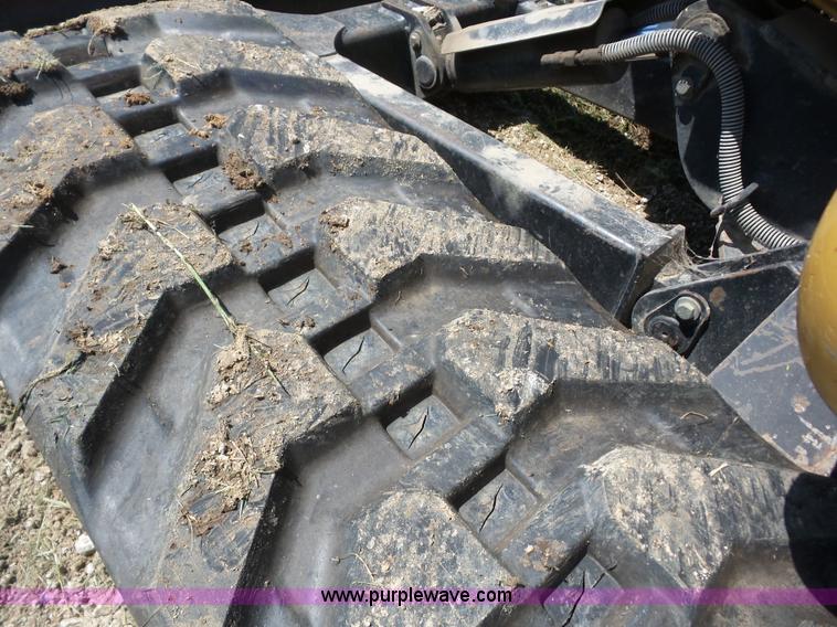 image for item BZ9665 2002 Caterpillar 304.5 compact excavator