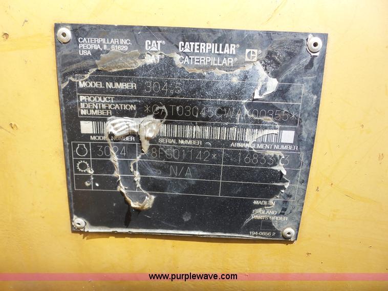 image for item BZ9665 2002 Caterpillar 304.5 compact excavator