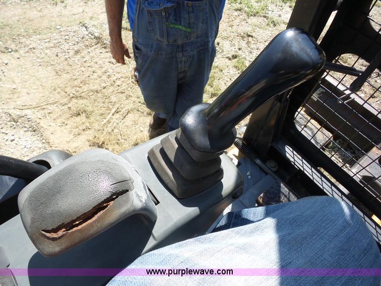 image for item BZ9665 2002 Caterpillar 304.5 compact excavator