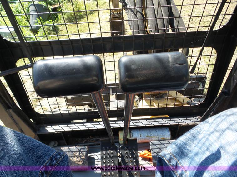 image for item BZ9665 2002 Caterpillar 304.5 compact excavator