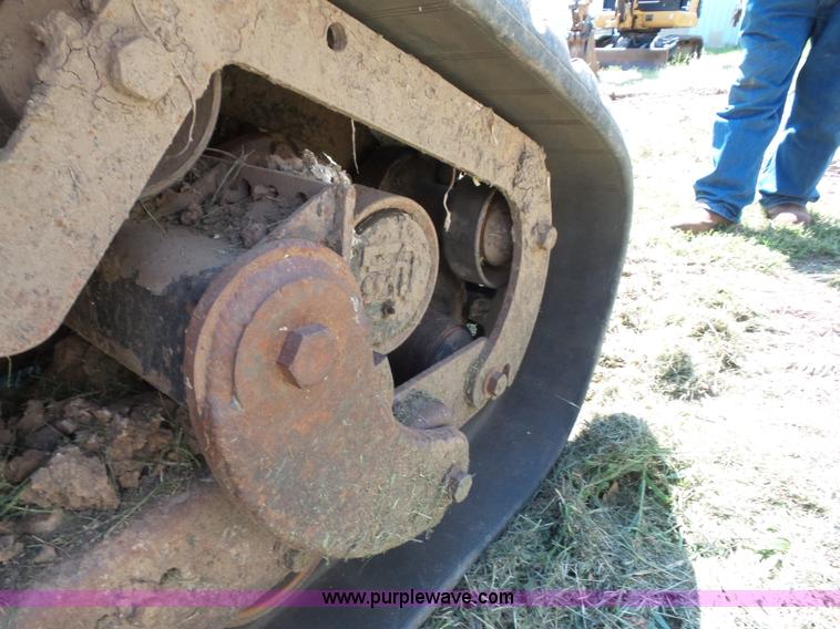 image for item BZ9666 2002 Caterpillar 246 skid steer