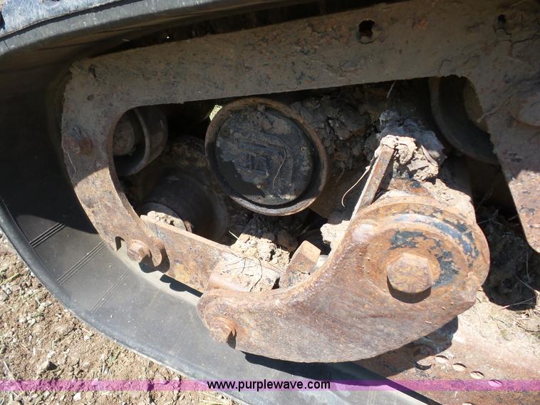 image for item BZ9666 2002 Caterpillar 246 skid steer