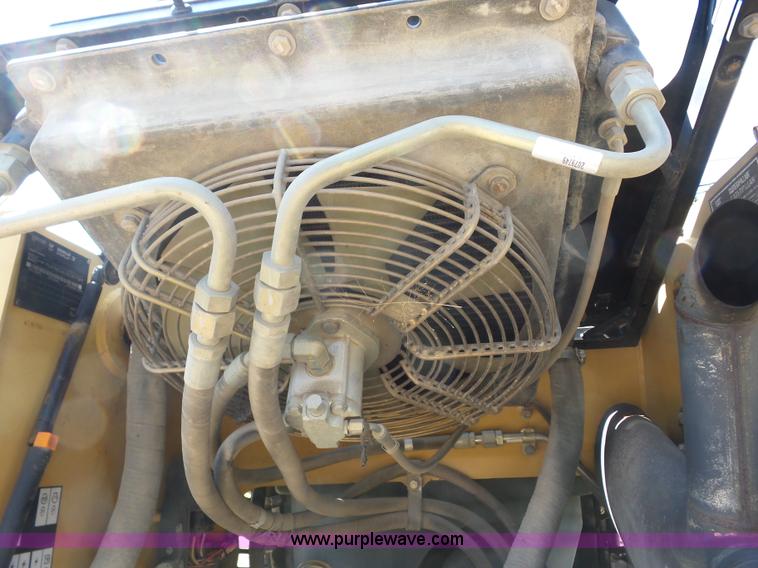 image for item BZ9666 2002 Caterpillar 246 skid steer