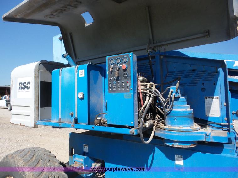 image for item BZ9682 1998 Genie S80 boom lift