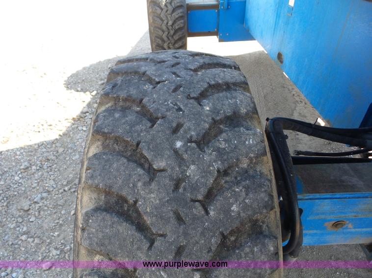 image for item BZ9682 1998 Genie S80 boom lift