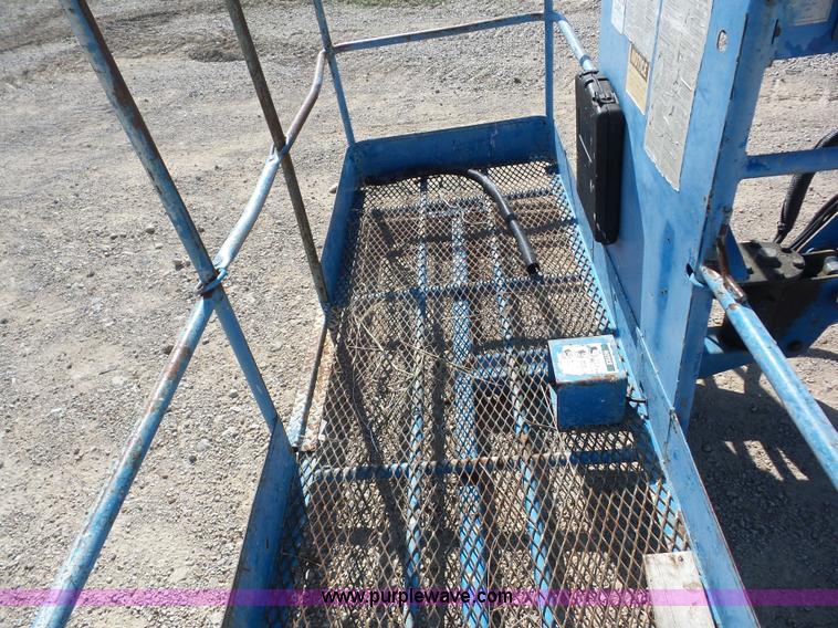 image for item BZ9682 1998 Genie S80 boom lift