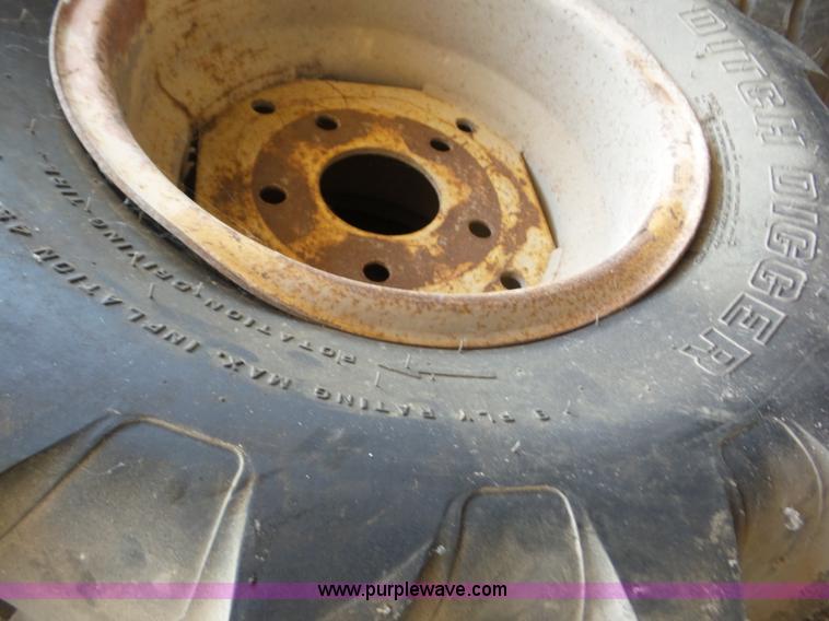 image for item BZ9685 (3) tires