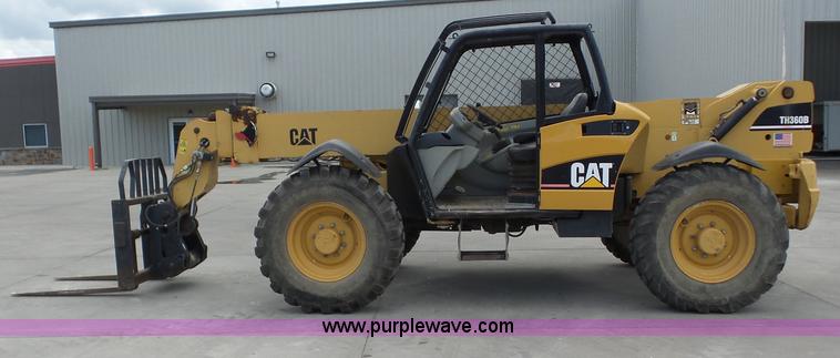 image for item BZ9701 2004 Caterpillar TH360B telehandler