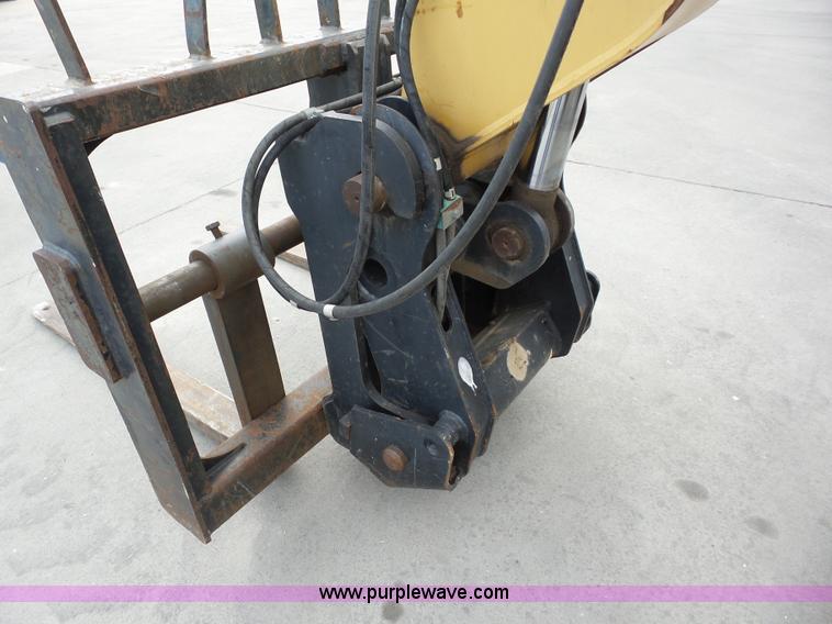 image for item BZ9701 2004 Caterpillar TH360B telehandler