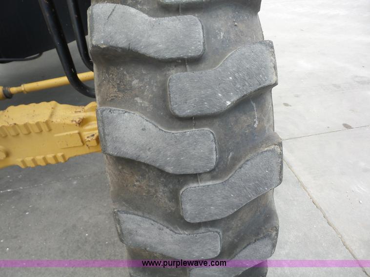 image for item BZ9701 2004 Caterpillar TH360B telehandler