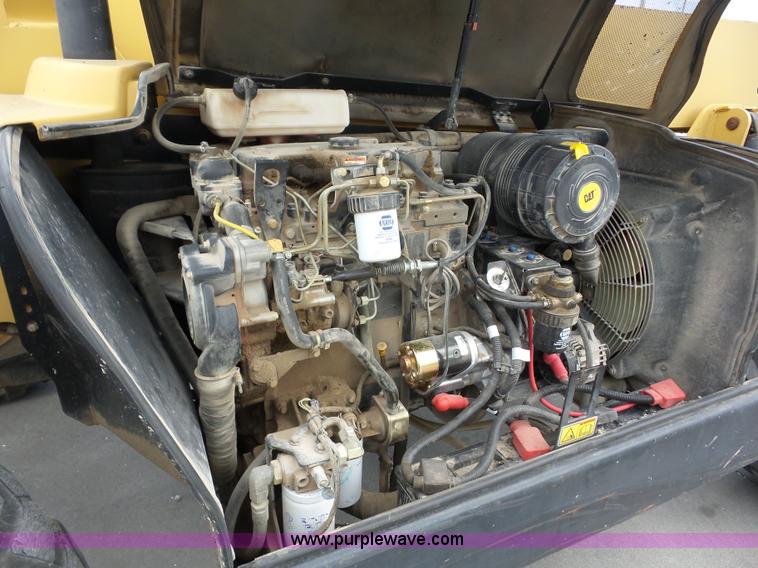 image for item BZ9701 2004 Caterpillar TH360B telehandler