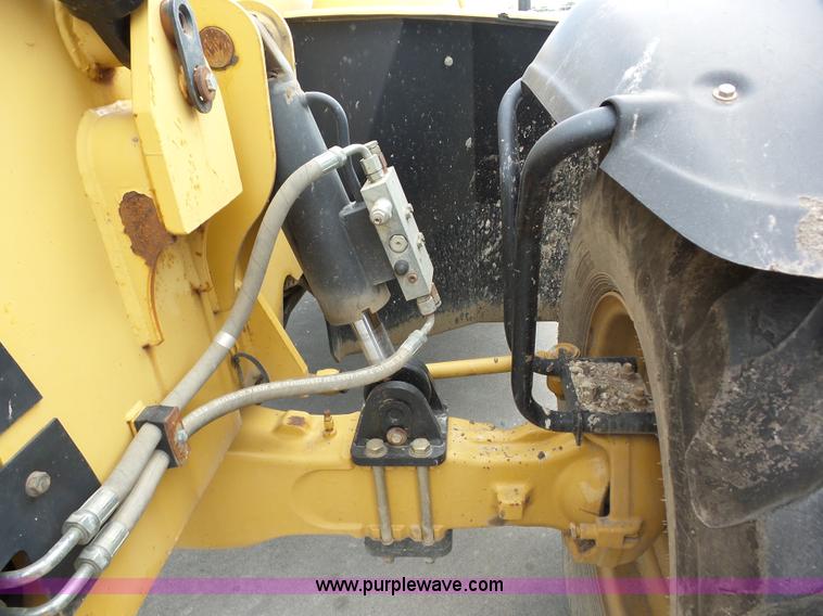 image for item BZ9701 2004 Caterpillar TH360B telehandler