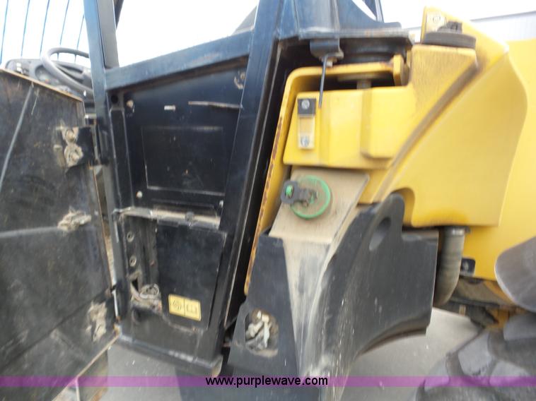 image for item BZ9701 2004 Caterpillar TH360B telehandler