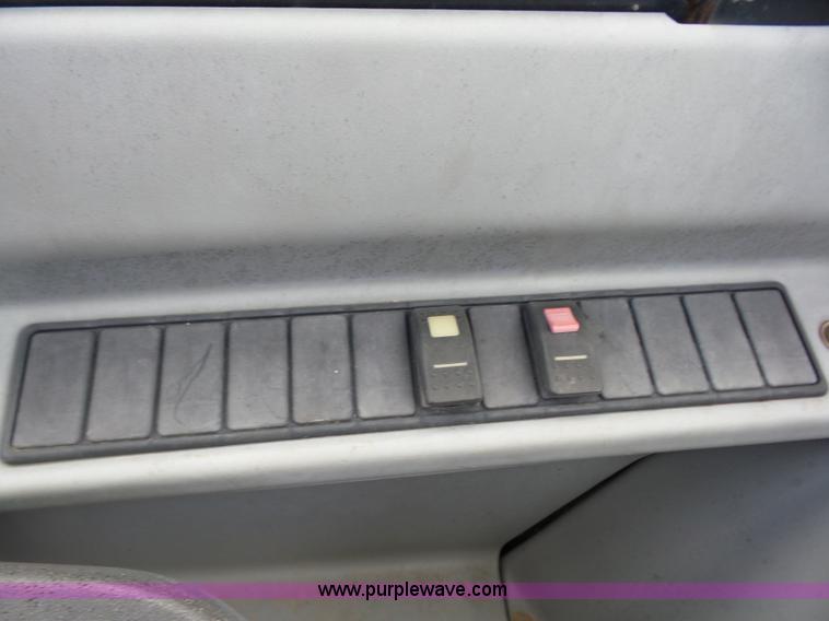 image for item BZ9701 2004 Caterpillar TH360B telehandler