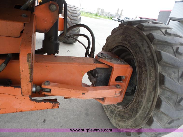 image for item BZ9702 2001 JLG 400S boom lift