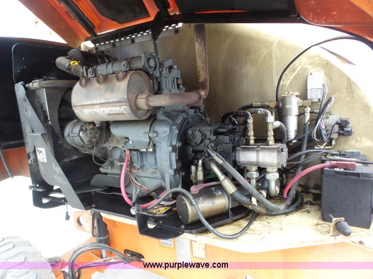 image for item BZ9702 2001 JLG 400S boom lift