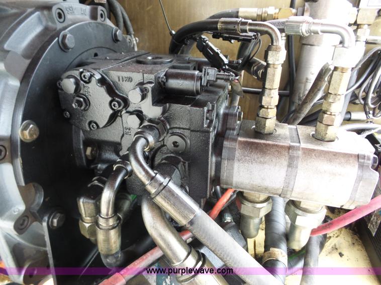 image for item BZ9702 2001 JLG 400S boom lift