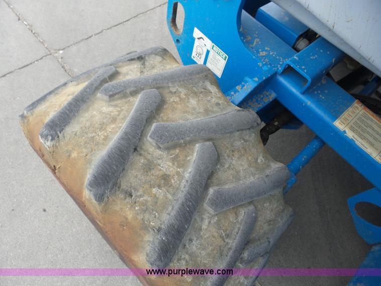 image for item BZ9703 2006 Genie GS-2668RT scissor lift