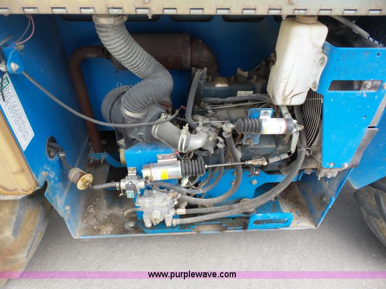 image for item BZ9703 2006 Genie GS-2668RT scissor lift