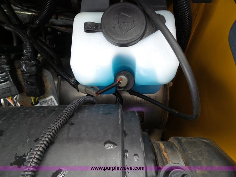 image for item BZ9797 2015 John Deere 328E skid steer