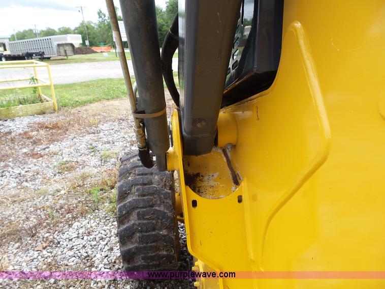 image for item BZ9797 2015 John Deere 328E skid steer