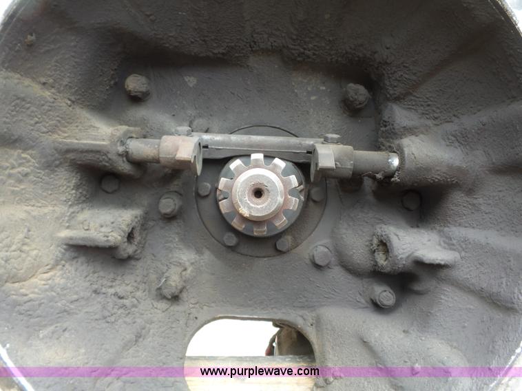 image for item CD9504 1993 Eaton Fuller RTX11609A manual transmission