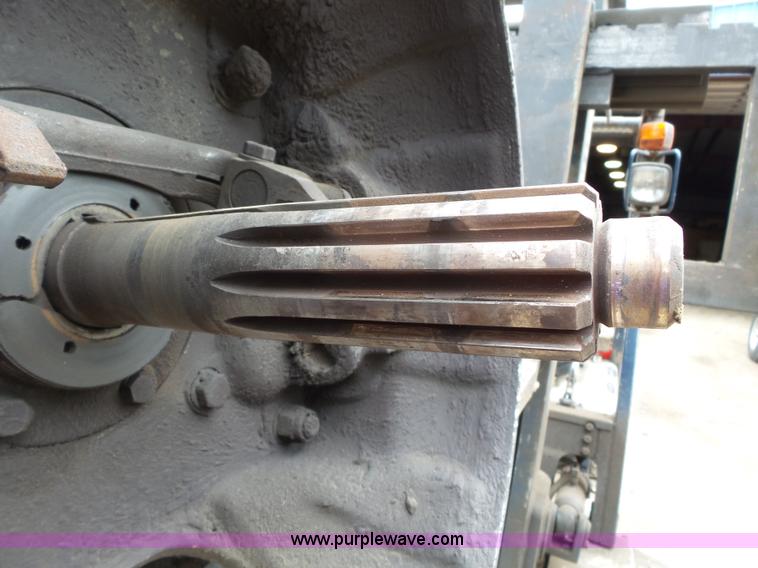 image for item CD9504 1993 Eaton Fuller RTX11609A manual transmission