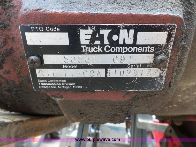 image for item CD9504 1993 Eaton Fuller RTX11609A manual transmission