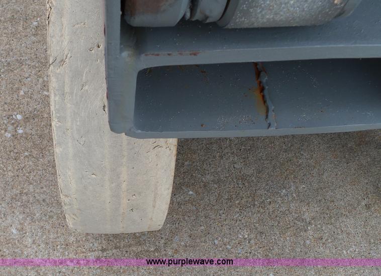 image for item CD9507 1996 Skyjack SJII 4626 scissor lift