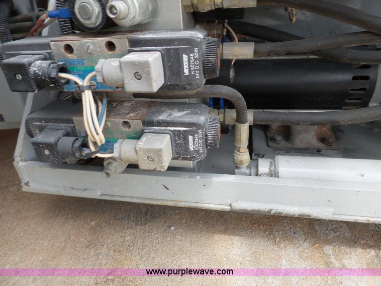 image for item CD9507 1996 Skyjack SJII 4626 scissor lift