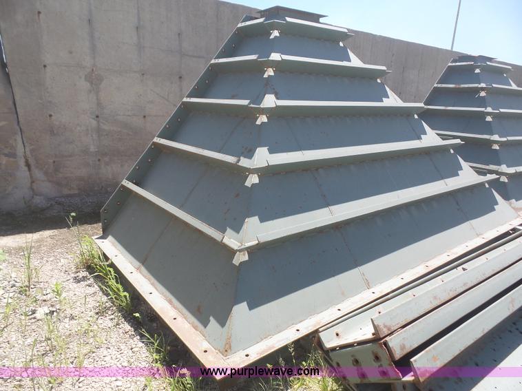 image for item F1686 (2) Marco drive under hoppers