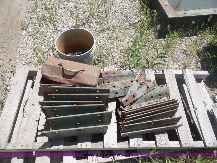 image for item F1686 (2) Marco drive under hoppers