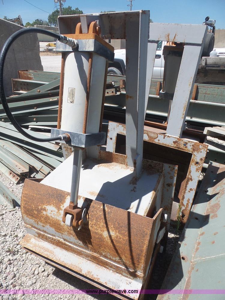 image for item F1686 (2) Marco drive under hoppers