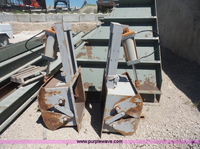 image for item F1686 (2) Marco drive under hoppers