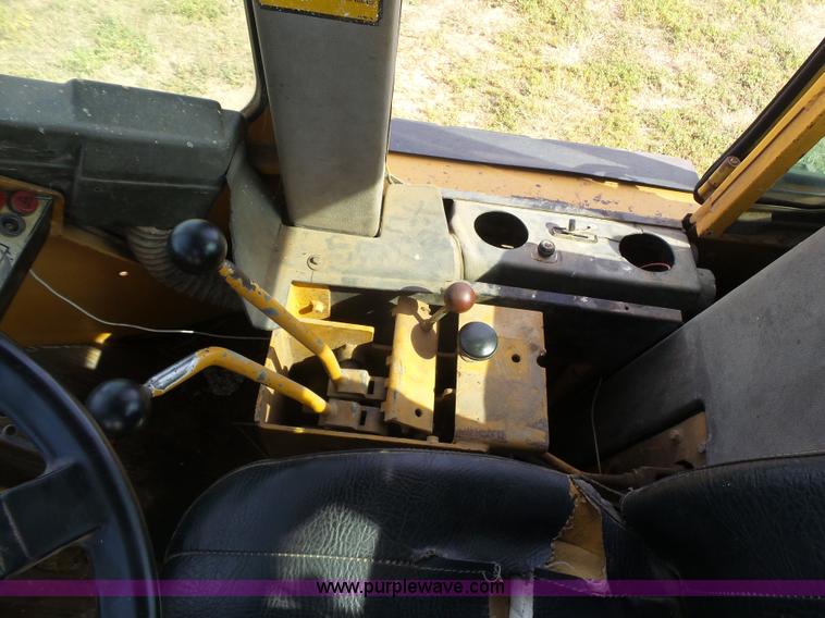 image for item F1775 1987 Fiat-Allis FR15B wheel loader