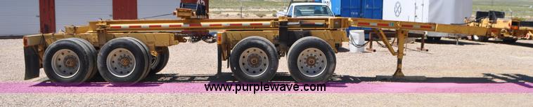 image for item G7419 1994 expandable beam trailer