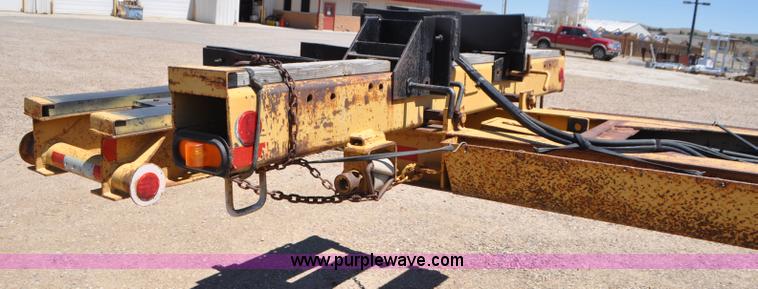 image for item G7419 1994 expandable beam trailer
