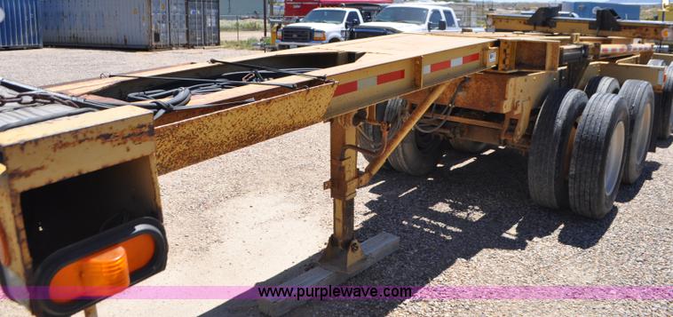 image for item G7419 1994 expandable beam trailer