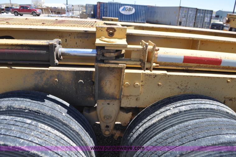 image for item G7419 1994 expandable beam trailer