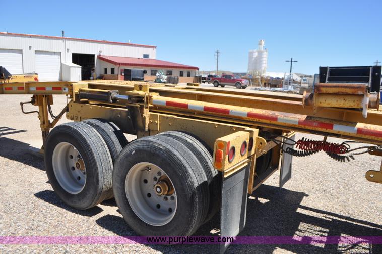 image for item G7419 1994 expandable beam trailer