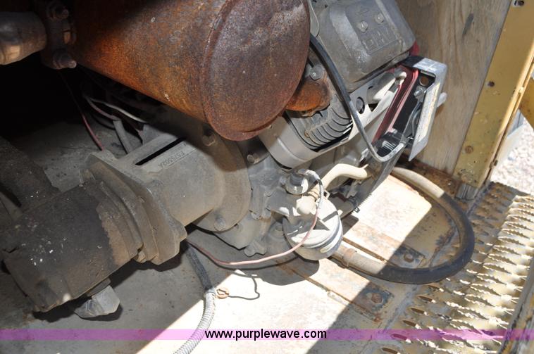 image for item G7419 1994 expandable beam trailer