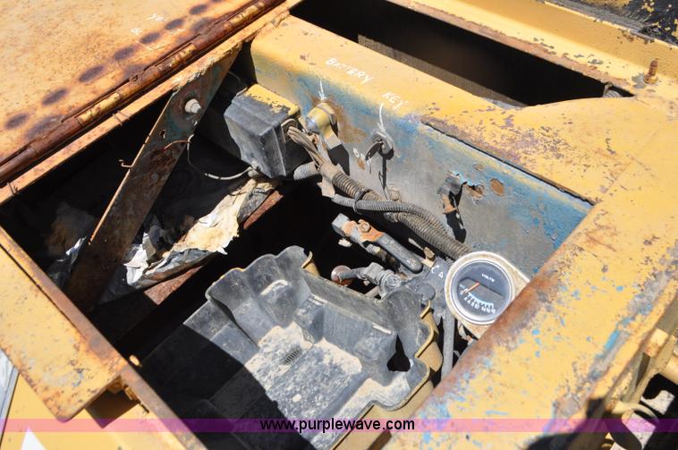 image for item G7419 1994 expandable beam trailer