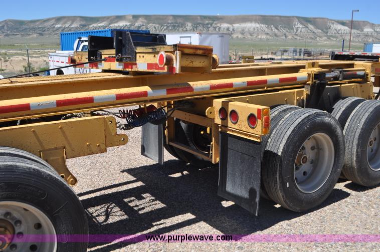 image for item G7419 1994 expandable beam trailer