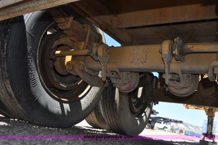 image for item G7419 1994 expandable beam trailer