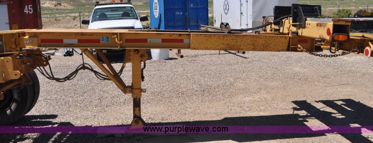 image for item G7419 1994 expandable beam trailer