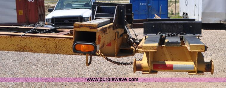 image for item G7419 1994 expandable beam trailer