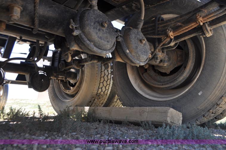 image for item G7422 1996 beam trailer