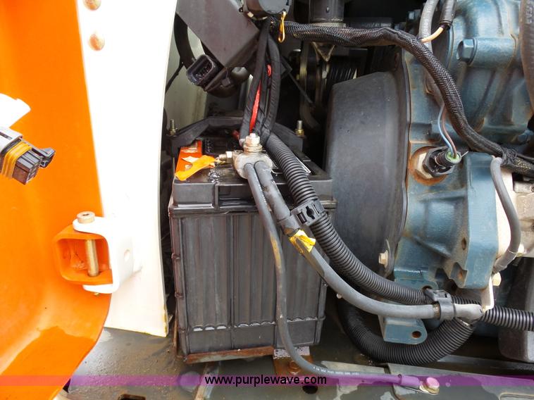 image for item J1638 2011 Bobcat T650 skid steer